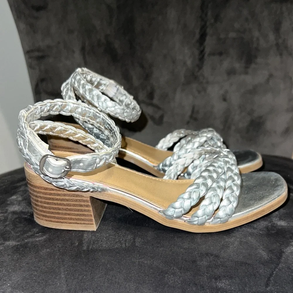Wonder Nation Silver Braided Dress Shoes